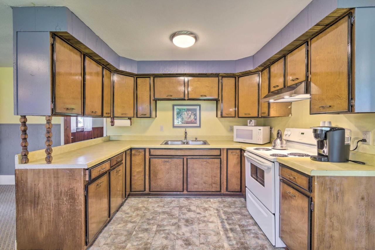 Charming Stanley Home With Yard, 7 Mi To Seneca Lake Geneva Luaran gambar