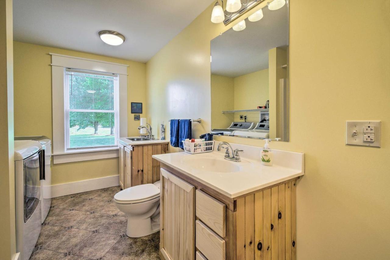 Charming Stanley Home With Yard, 7 Mi To Seneca Lake Geneva Luaran gambar